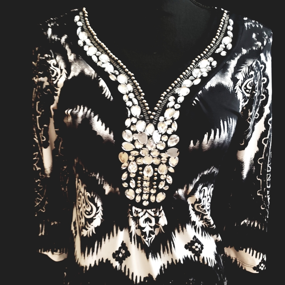 Pullover top Glitz & Glam!